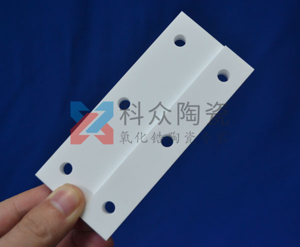 耐磨陶瓷板有哪些優(yōu)良的性能特點(diǎn)？（多圖）
